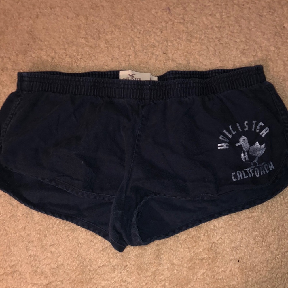 hollister navy short shorts